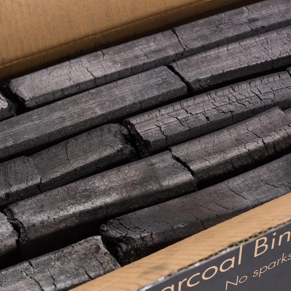 Ken Chiku Carbon Blanco Binchotan | 10kg De Briquetas para Barbacoa | Quema para Mucho Tiempo | Sin Humo Ni Olor | Carbón Grado Restaurante | Asegura Comida con Sabores Puros