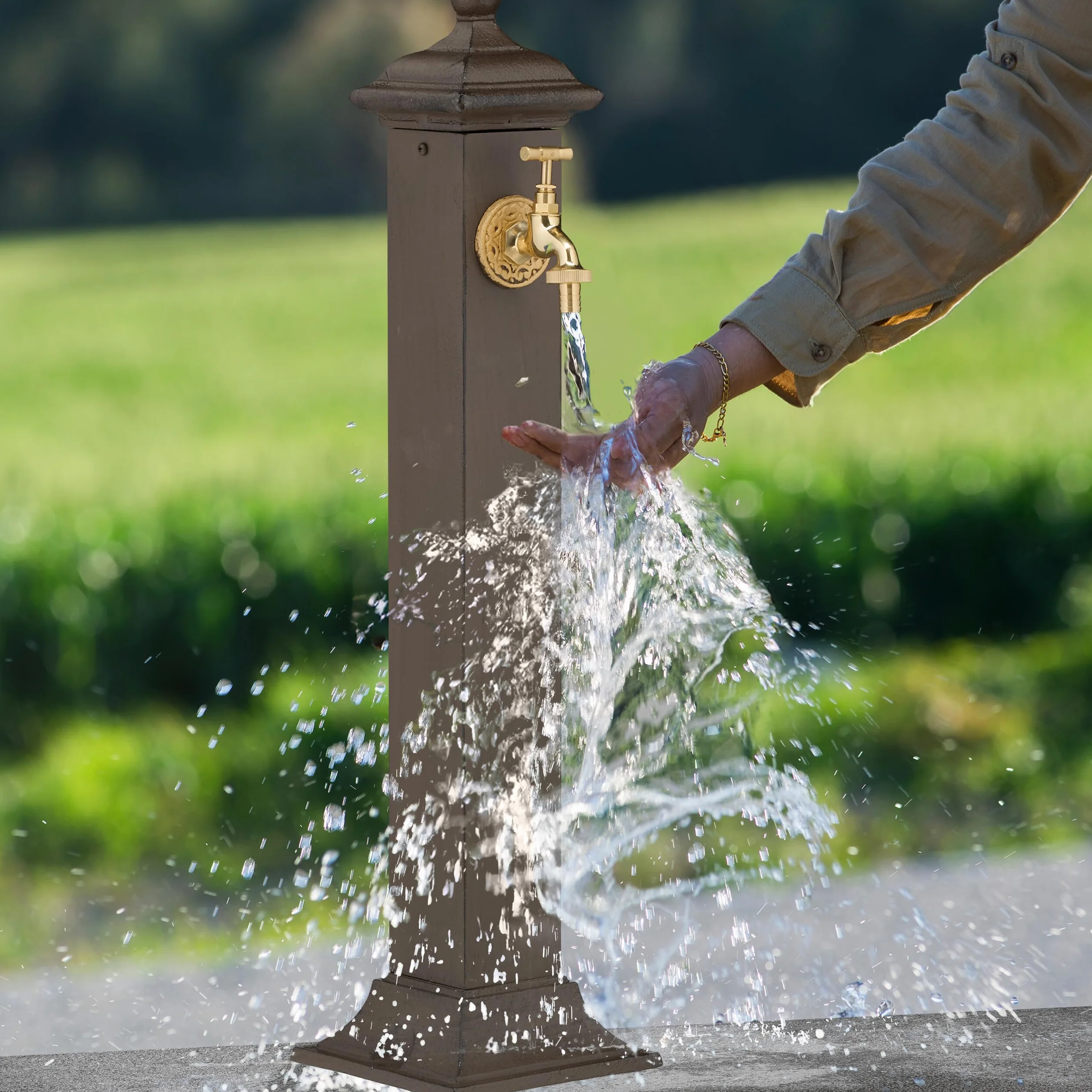 Relaxdays Fuente de Agua de Estilo Antiguo, con Grifo Jardín, 71x17x21 cm, Terraza, Patio, Decorativa, Marrón Oscuro