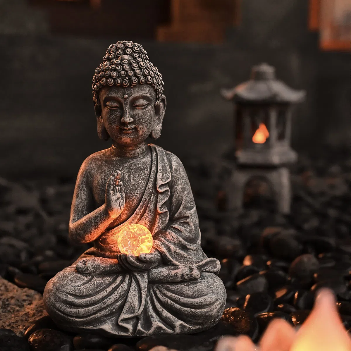 TERESA'S COLECTIONS - Decoración de jardín al Aire Libre Buda con Loto Solar, Juego de 2 Adornos de Buda meditando Luces solares para Exteriores, Decoraciones para el jardín, Regalo para Mujer