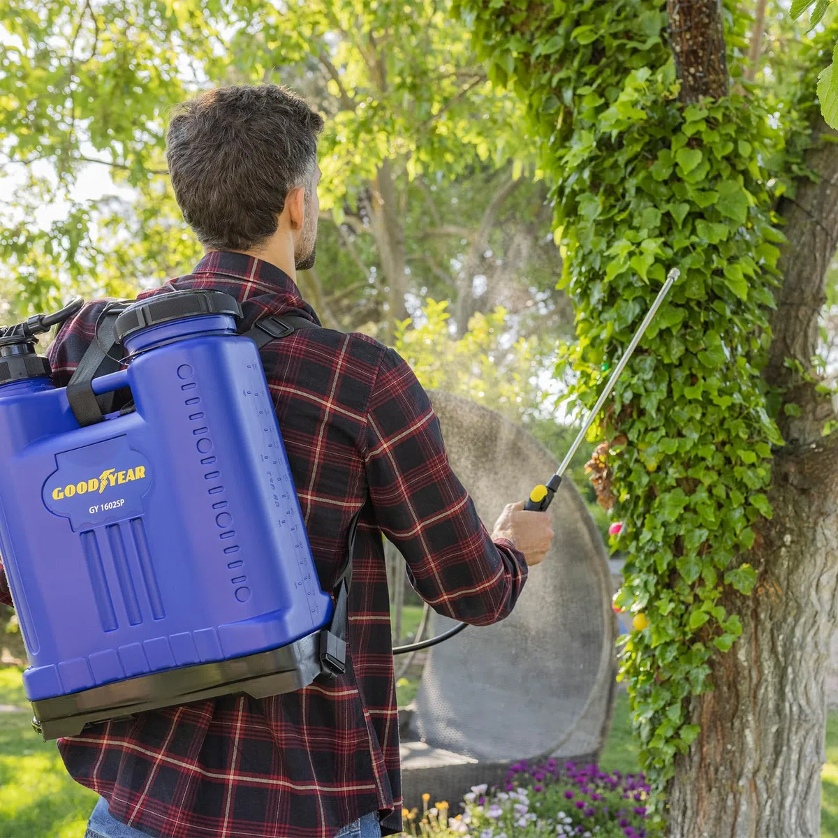 Goodyear - Mochila Pulverizadora Manual 16 litros. Pulverizador Presión Retenida 1,4 Bar Presión Abierta 2 Bar Presión Cerrada. Lanza Acero Inoxidable. Boquillas Cono Doble Cono Abanico 4 Agujeros