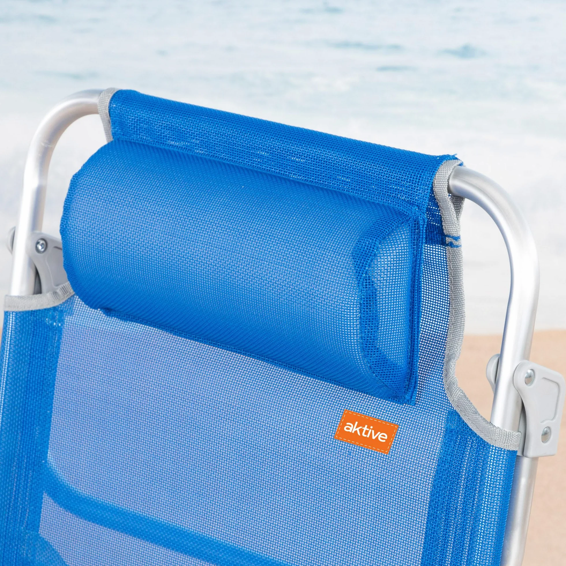 AKTIVE Pack 2 sillas Playa Plegables, Respaldo 8 Posiciones, Convertibles en Tumbona, 47x49x82 cm, De Aluminio y textileno, con cojín Acolchado y Asas de Mano, Máx. 110 kg, Azul (85443)