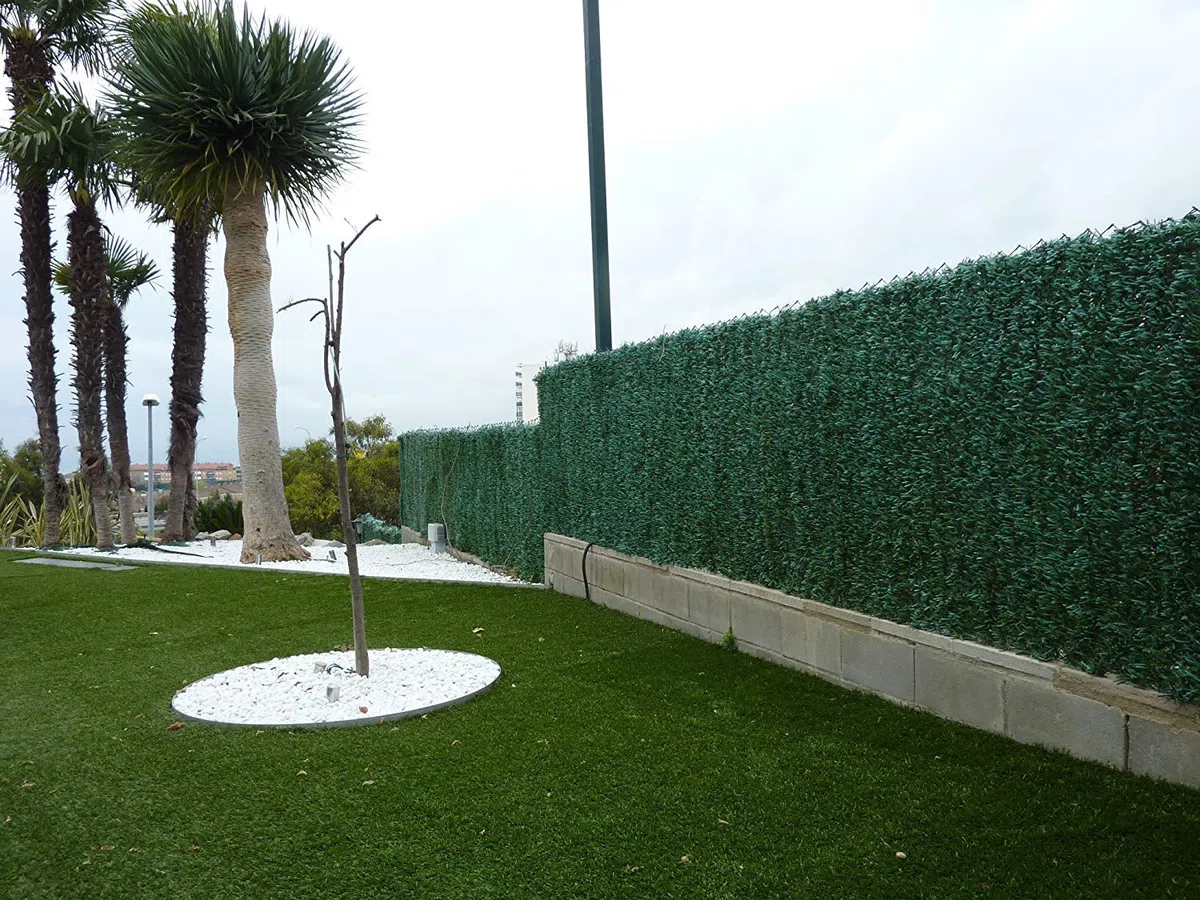 ADO - Seto Artificial Decorativo Ignífugo | 3m Largo x 2m Alto, Verde | 90 Varillas, 80% Ocultación (1- Rollo seto 3x2)
