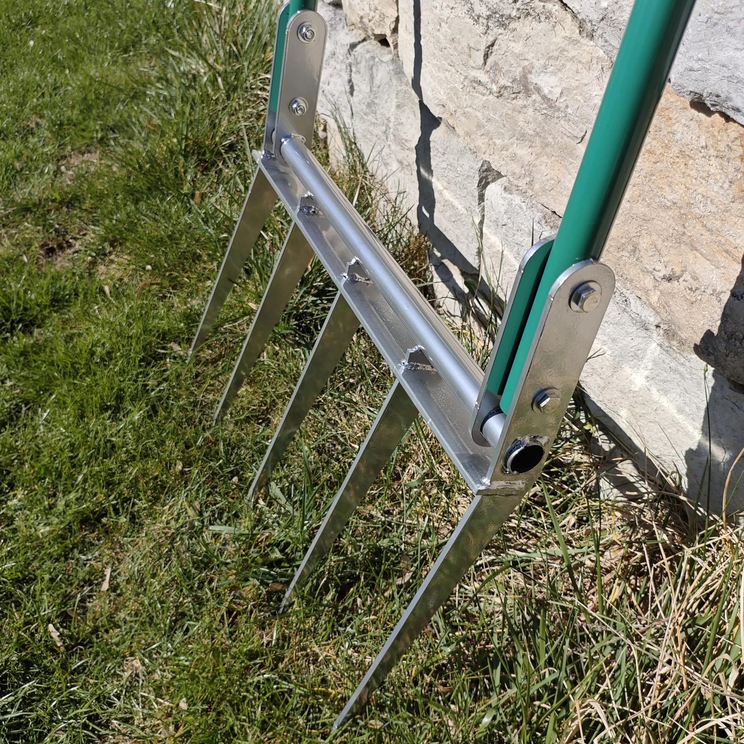 Broadfork Horquilla profesional para excavación – Ideal para aflojar y aeroespaciar profundamente – Ancho de trabajo 50 cm – Longitud de las púas 30 cm