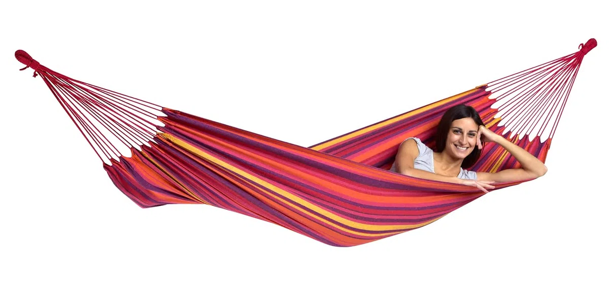 AMAZONAS Tahiti Hamaca | Resistente a la Intemperie y a los Rayos UV | Material EllTex Suave y Acogedor | Colores Brillantes y Cuerdas Extra largas | de Descanso 200x100cm | hasta 120 kg (Vulcano)