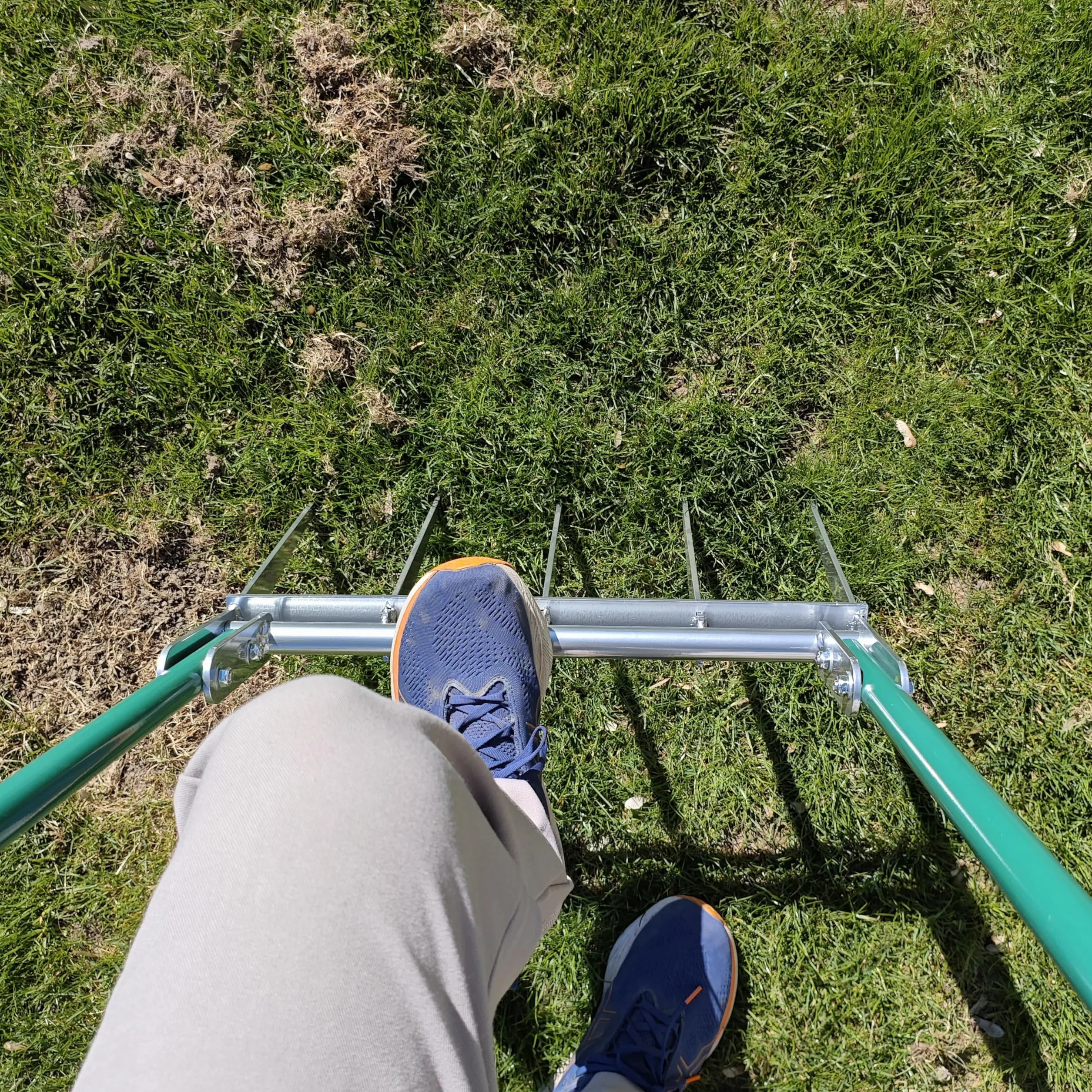 Broadfork Horquilla profesional para excavación – Ideal para aflojar y aeroespaciar profundamente – Ancho de trabajo 50 cm – Longitud de las púas 30 cm