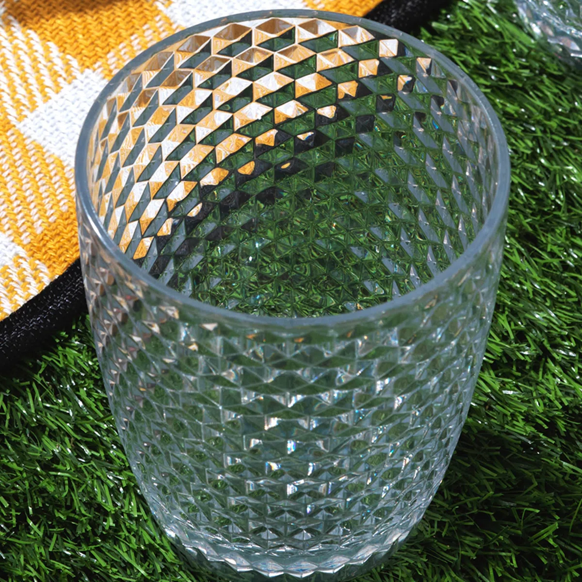 Cambridge COMBO-7985A Fete Serving Set - with Jug, Tumblers, Wine Glasses, and Bowl, Diamond Design, 10 Piece Set, BPA Free Plastic Cups for Outdoor Use, Parties, Holiday Homes & Camping, Clear