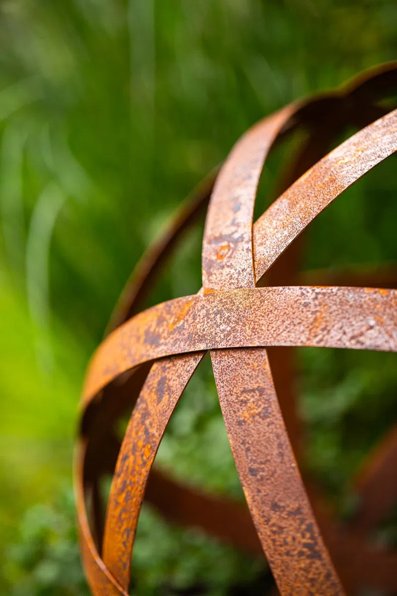 Bornhöft Bola de 40 cm de metal oxidado con rayas, bola decorativa de hierro, decoración de jardín, bola de acero