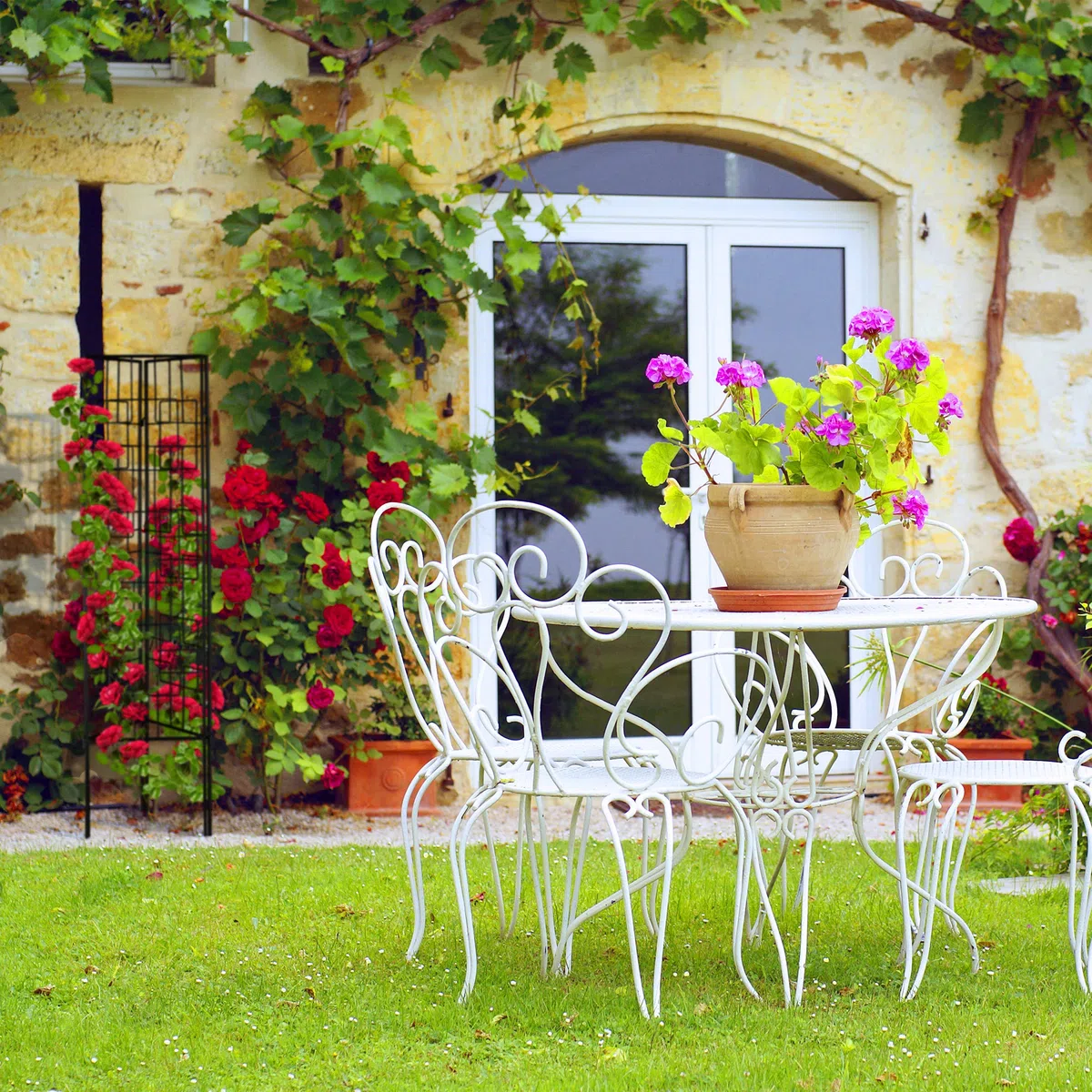 Relaxdays Soportes Plantas Metálicos, Set de 3, con Estacas, Enrejado para Trepadoras, 122 x 30,5 cm, para Jardín, Negro
