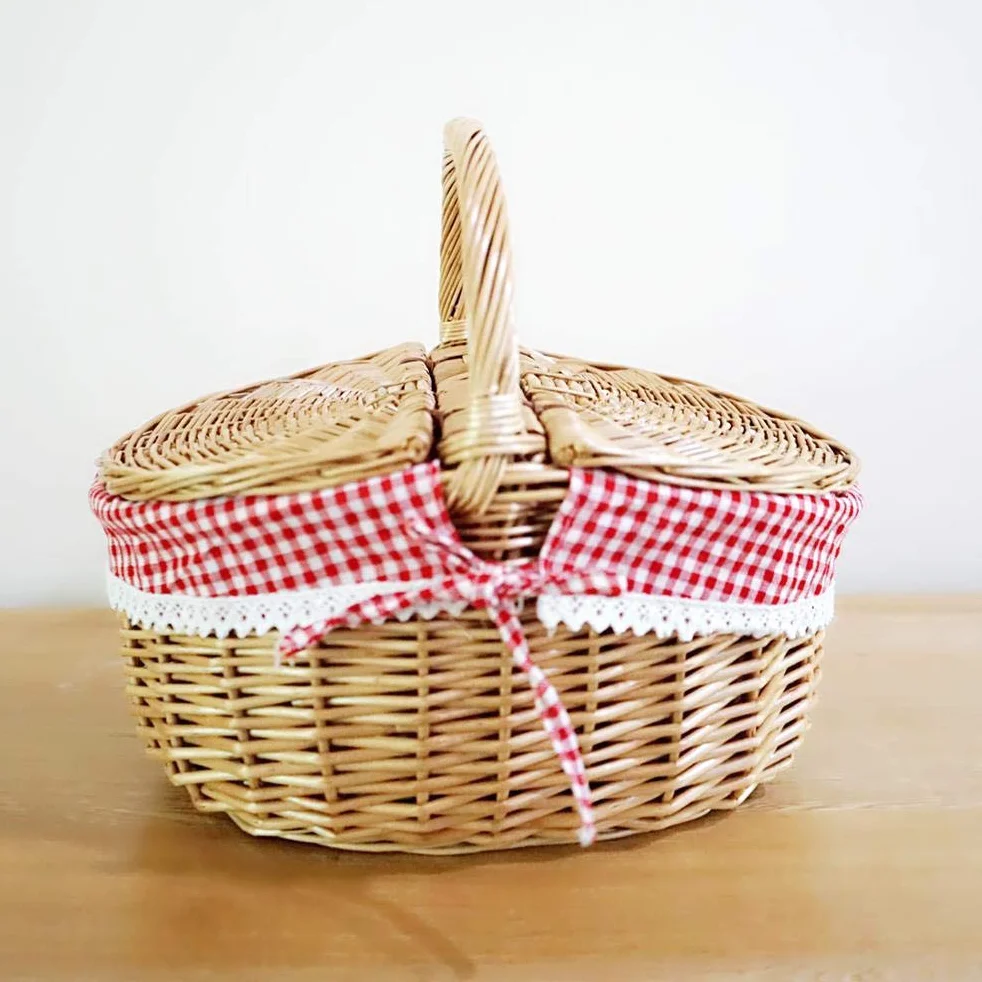 Cesta de Picnic Shenruifa - Cesta de Picnic de Mimbre Estilo Campestre - Cesta de Camping con Asa de Tapa y Forros para Picnics Fiesta Barbacoa - Marrón - 26*18*15 cm