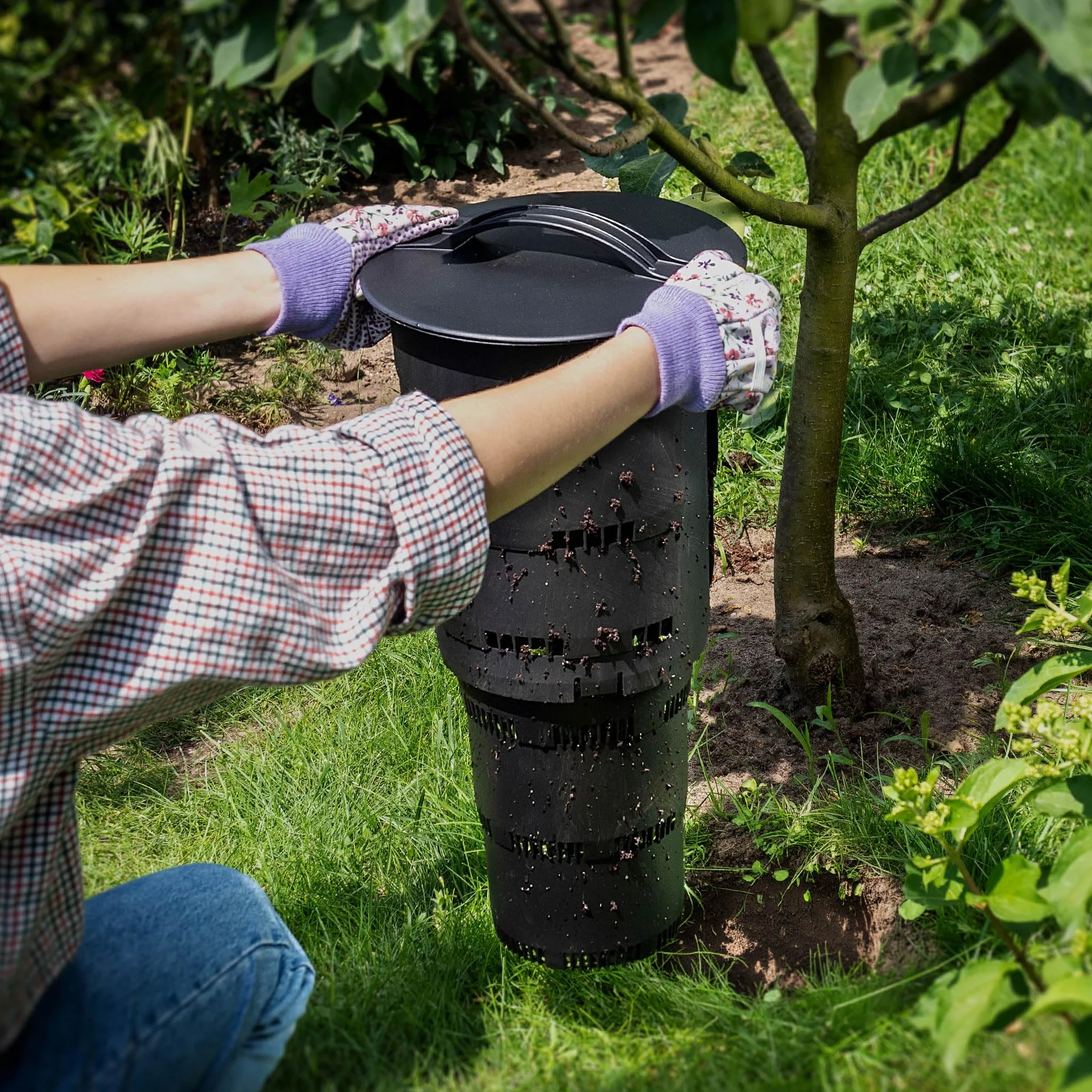 KADAX Compostador de plástico para jardín subterráneo, compostador de compostaje sin olor, cubo de compost para hacer abono, contenedor de compost con orificios de ventilación (negro, 6 unidades)
